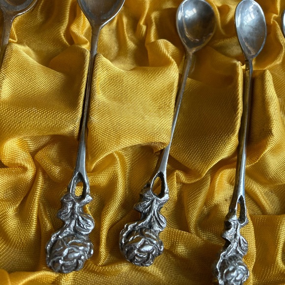 6 Silver Plated Tea Spoons, 70s, Vintage, in the original box, Floral, Rose - Picture 4 of 5